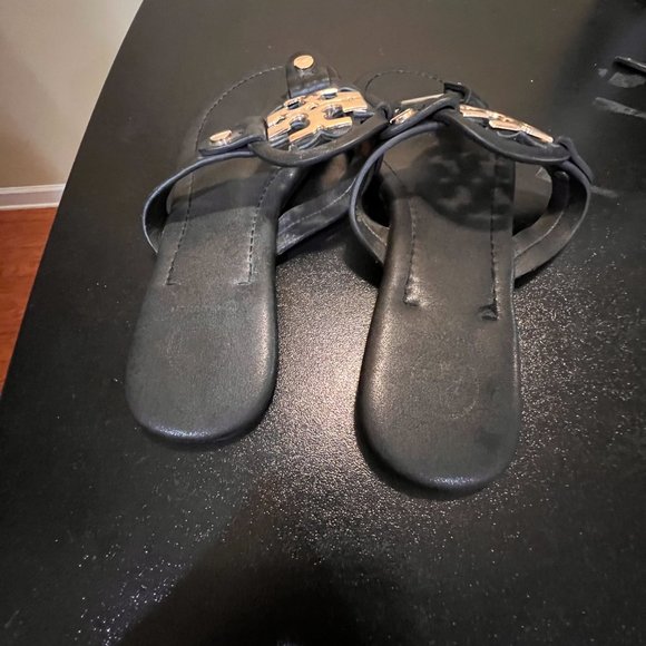 Tory Burch size 7.5 black Metal Miller soft sandal - Picture 7 of 11